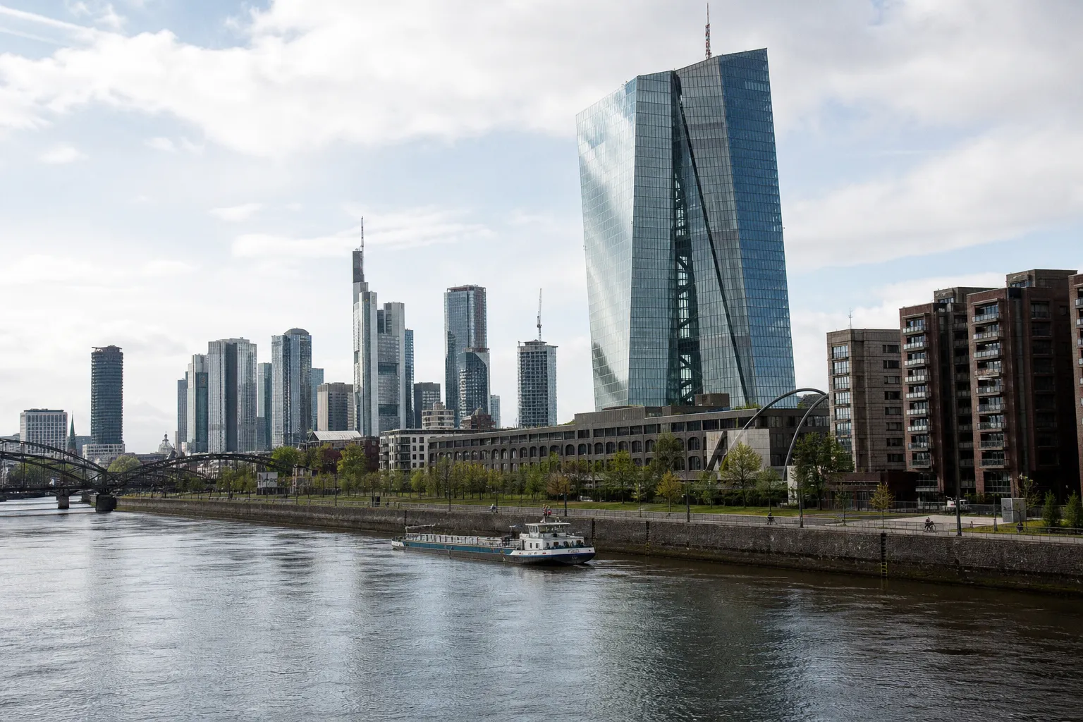 Fintech Revenues Hit $650B Globally But Europe Is Still Leaving Money on the Table, Investor Says